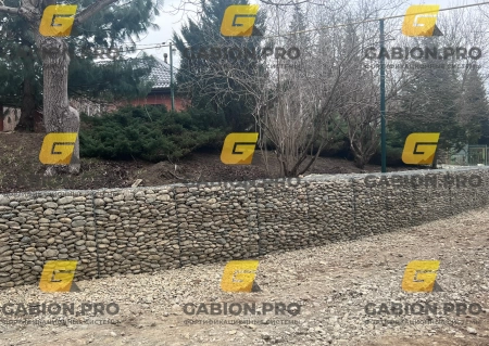 Подпорные стены из сетки двойного кручения в станице Убинская Краснодарского края