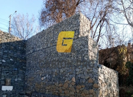 Подпорная стена из габионов из сетки двойного кручения в городе Симферополь