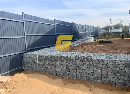 Надёжная подпорная стена из габионов двойного кручения в КП “Аносино Парк”