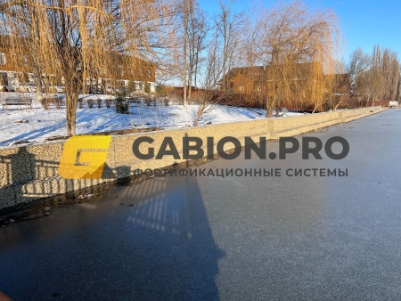 Подпорная стенка в Усадьбе "Фамилия"